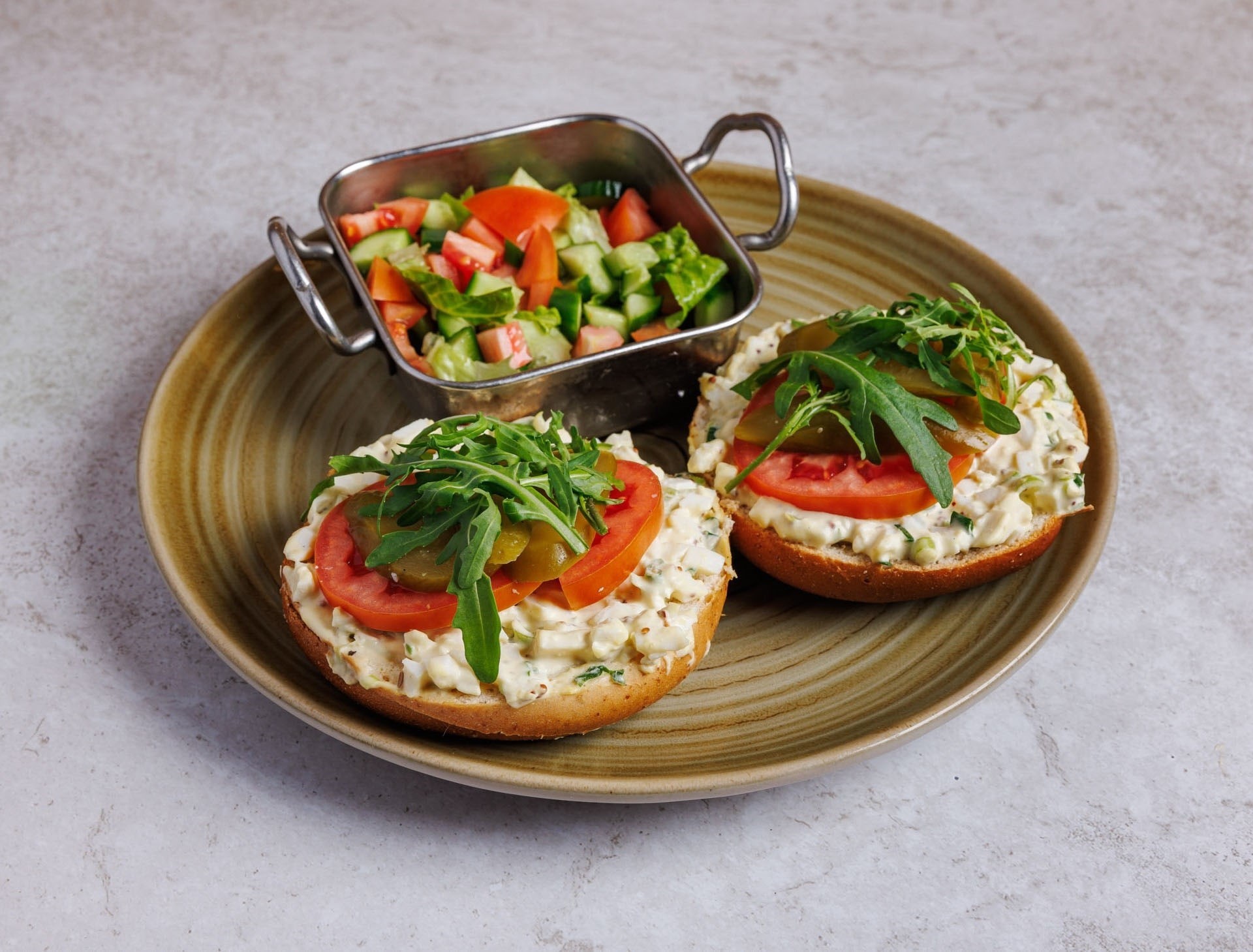 בייגל סלט ביצים